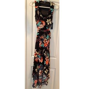 Lulus backless maxi dress